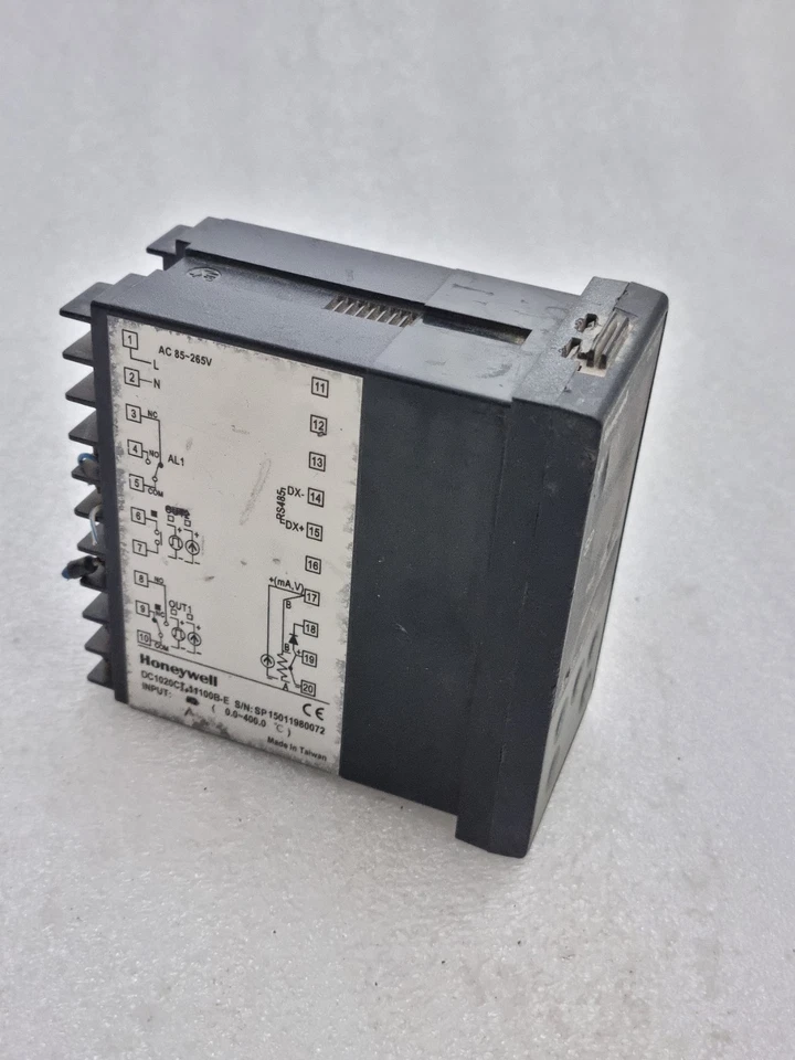 Honeywell DC1020 DC1020CT-11100B-E Temperature Controller AC85-265V (Used)